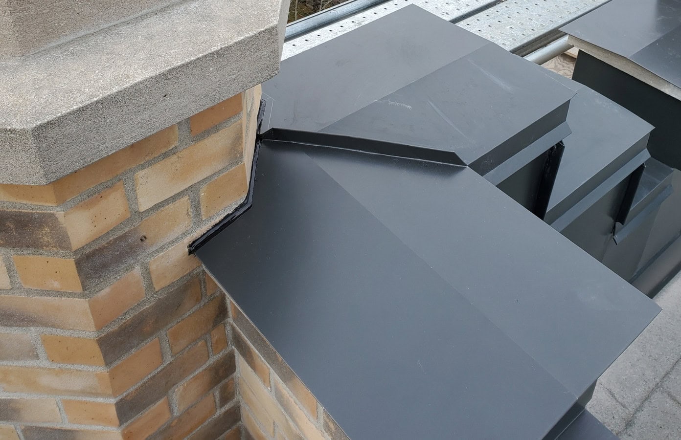 How to Choose Historic Roofing Contractors
